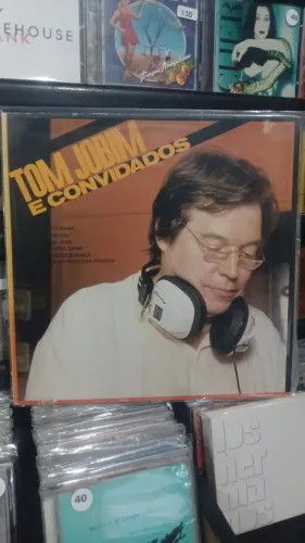 LP TOM JOBIM E CONVIDADOS - 150 FRETE GRATIS