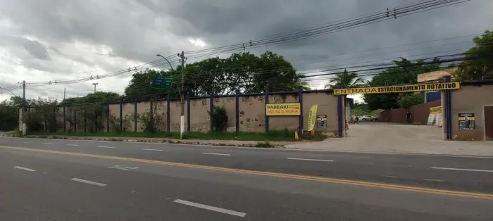 ÁREAS COMERCIAIS PARA LOCAÇÃO (FRACIONADA) AO LADO DA UNIMED - V.R.