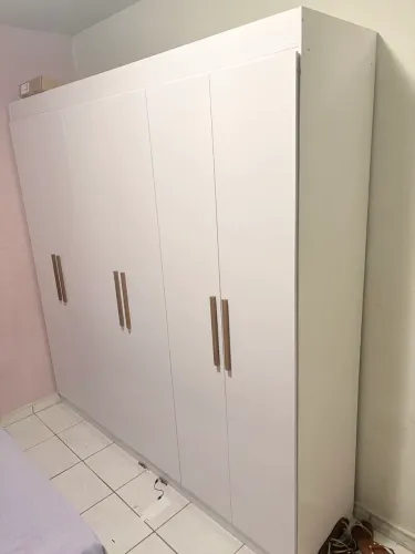 GUARDA ROUPA