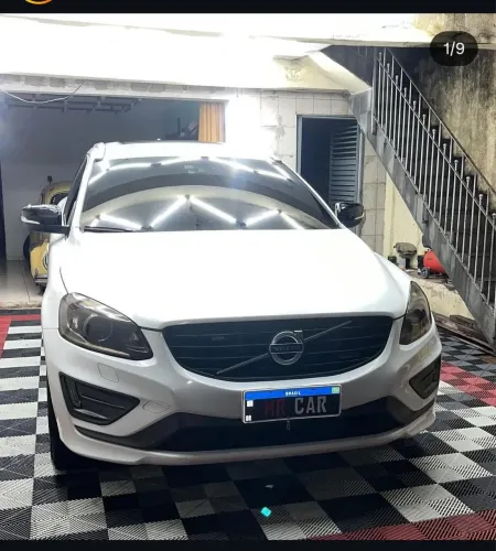 Volvo XC 60 T-5 R-design 2.0 FWD 5P 2017