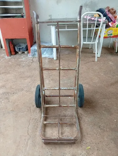 Carrinho de carga grande