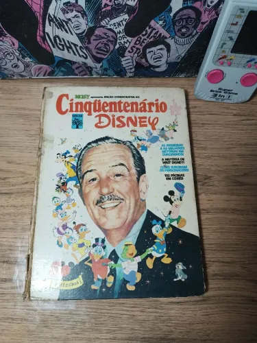 Mickey apresenta edição comemorativa Cinquentenário da Disney.1973