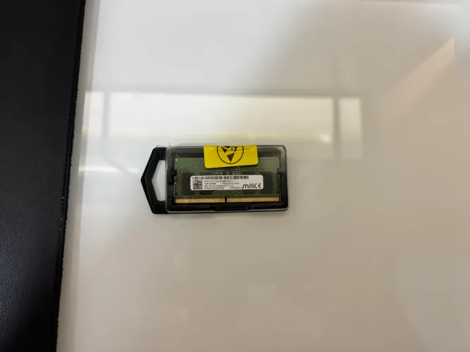 Memória RAM SODIMM 8GB DDR5 5600MHz - nova