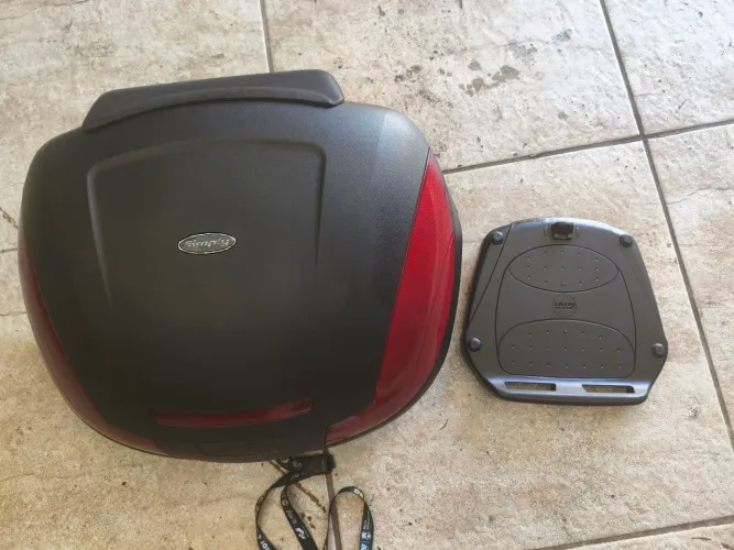 Baú GIVI 47 LITROS