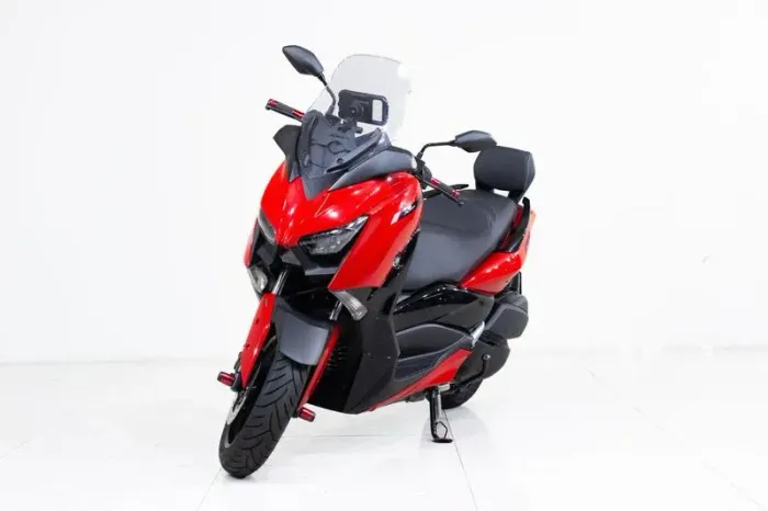 YAMAHA XMAX 2024