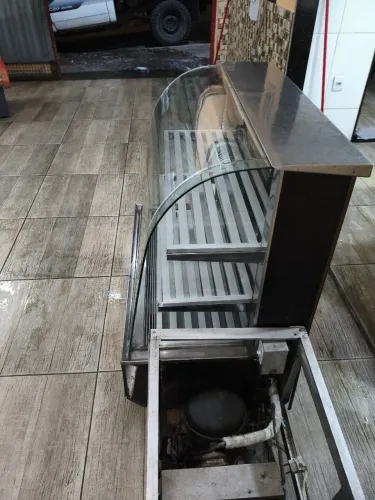 Freezer para doces e tortas frias
