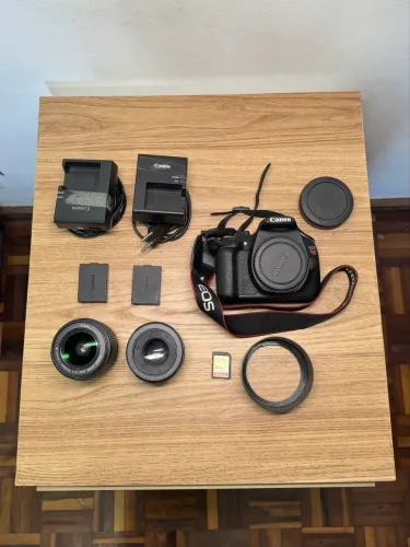 Câmera cânon T5 semi-nova + kit