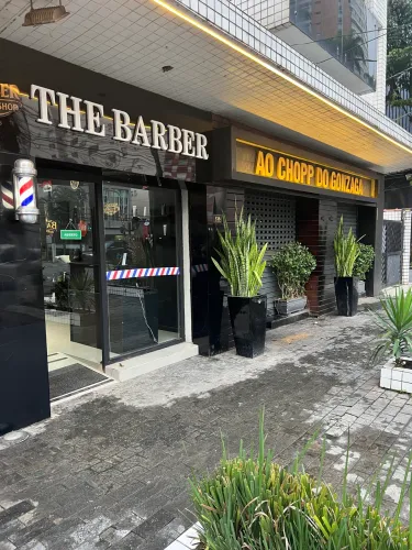 Barbearia Completa à Venda em Santos | Av. Ana Costa | Porteira Fechada
