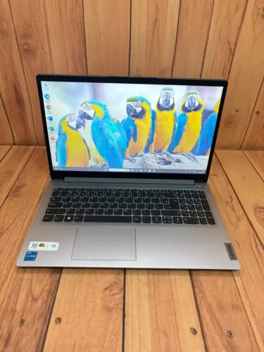 Notebook Lenovo IdeaPad 1 i3 13ª Geração 8GB SSD NVMe 256GB Full HD - Garantia