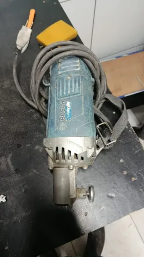Vendo vibrador de concreto só tá sem o mangote interessados só chamar