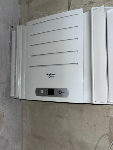 Ar condicionado de janela