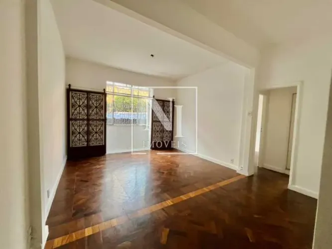 Apartamento : Padrão / Residencial / Copacabana