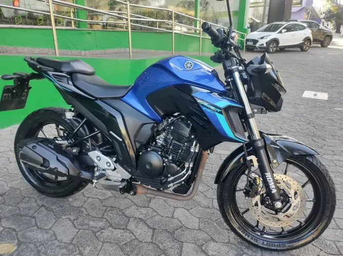 FZ 250 IMPECÁVEL E NA GARANTIA DE FÁBRICA!!!