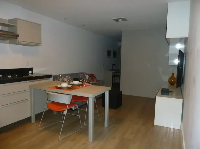 Imóvel para aluguel possui 38 metros quadrados com 1 quarto em Centro - Rio de Janeiro - R
