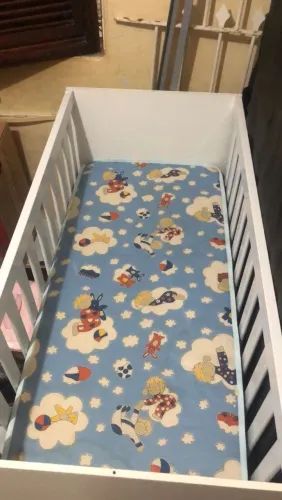 Vendo berço de bebê pouco usado !