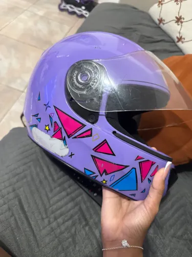 Capacete feminino FLY tam 52