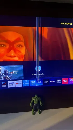 Smart TV Tizen Samsung 75 para retirada de peças