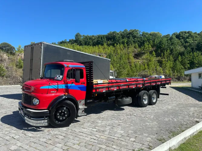 Mb 1113 truck com a mecânica do 1518