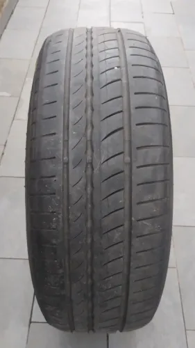 01 pneu Pirelli P1 usado 205/55 Aro 16