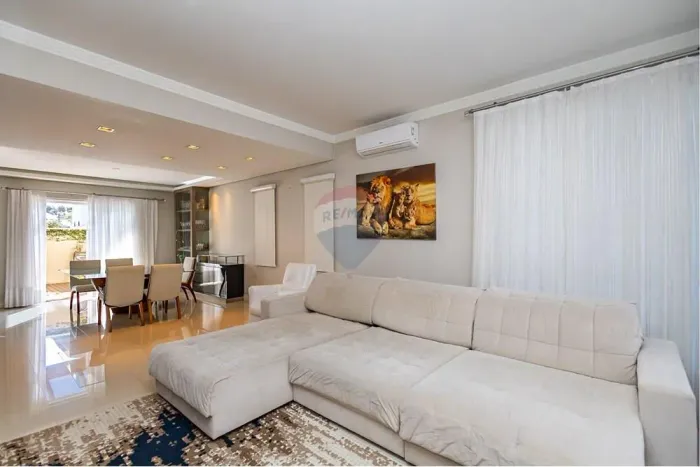 Casa de Alto Padrão em Condomínio Fechado Santo Inácio/Curitiba