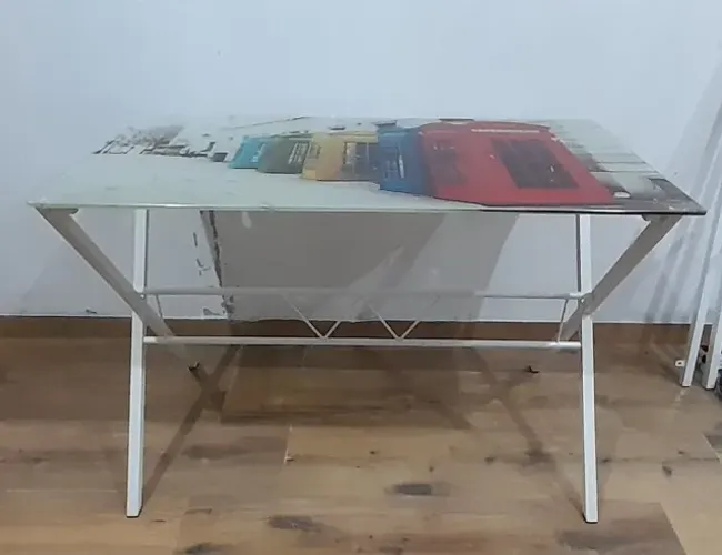 MESA PARA ESCRITÓRIO DE VIDRO LONDRES - 110 X 60 X 74 CM - APENAS RETIRADA CEP 08840-030