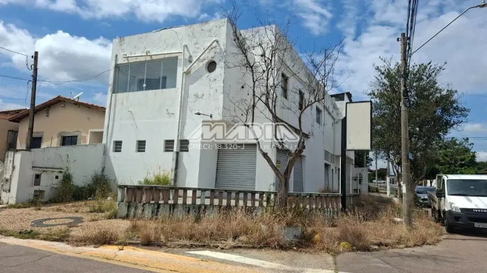 prédio - Jardim Pinheiros - Valinhos