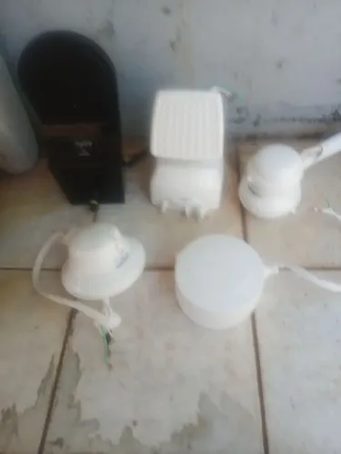 Vendo 5 chuveiros par atração de resistência