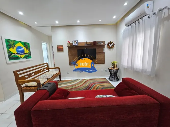 Casa de Condomínio à Venda em Bertioga-SP: 2 Quartos, 1 Suíte, 1 Sala, 2 Banheiros, 1 Vaga
