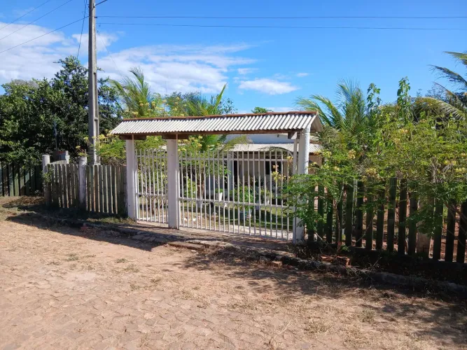 Casa com terreno (Nova Serrinha - Monte Alegre)