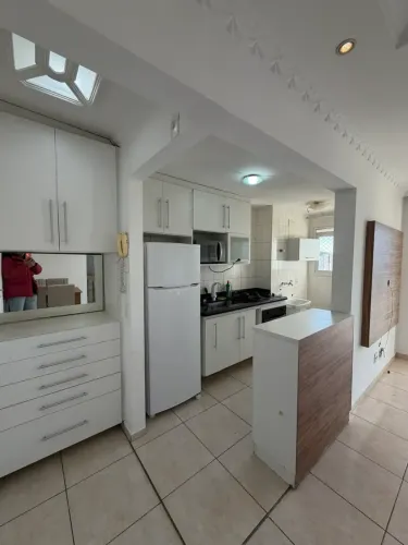 Apartamento semi mobiliado para locação no Portal dos ipês