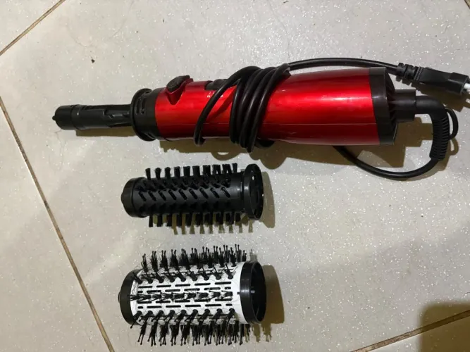 Secador em perfeito Estado muito bom!! 