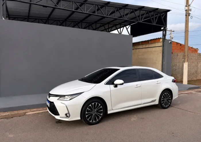 Toyota Corolla Altis 2.0 Flex 16V Aut. 2024