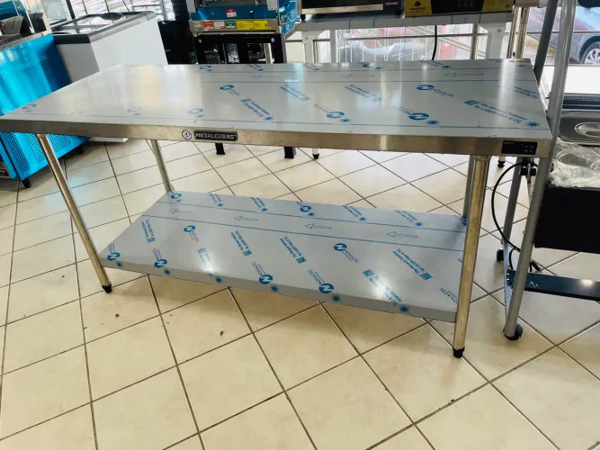 MB Mesa c/ Pista aquecida 1.80 Metalcubas  