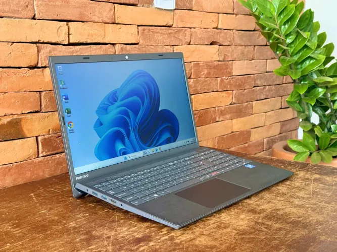 Notebook rápido com Windows 11 atualizado 