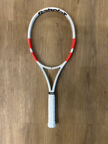 Raquete de Tênis Babolat Pure Strike 97 (Seminova)