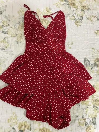 macacão vermelho
