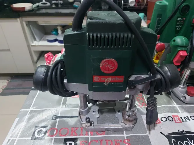 Vendo Tupia de Coluna Metabo industrial