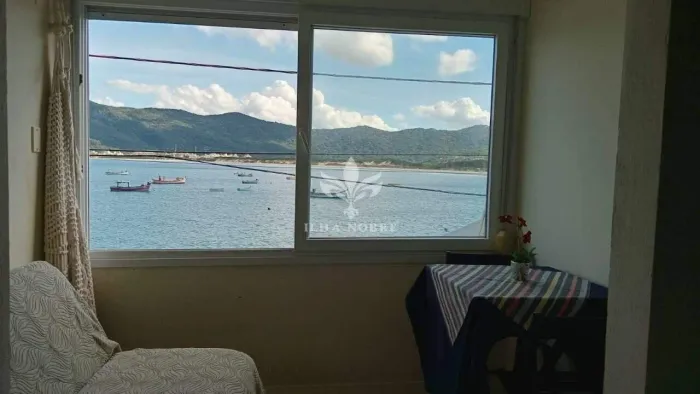 Apartamento Mobiliado com 1 Quarto no Pântano do Sul, Florianópolis de frente para o Mar