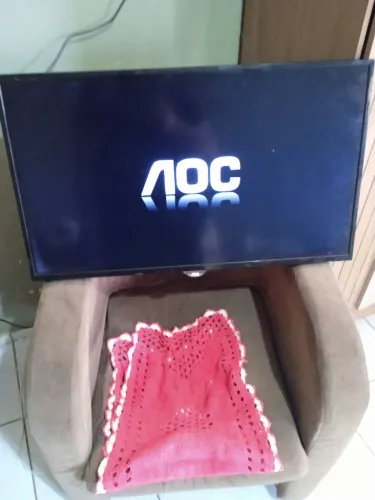 Tv AOC