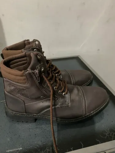 Bota masculina tamanho 40 usada bom estado