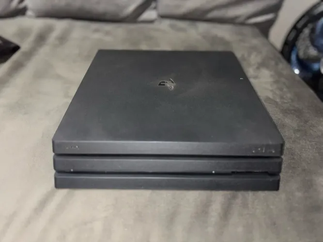 PS4 PRO 1TB