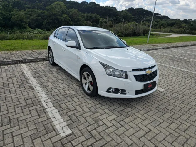 Chevrolet Cruze HB Sport LT 1.8 16V Flexp. 5P AUT 2014