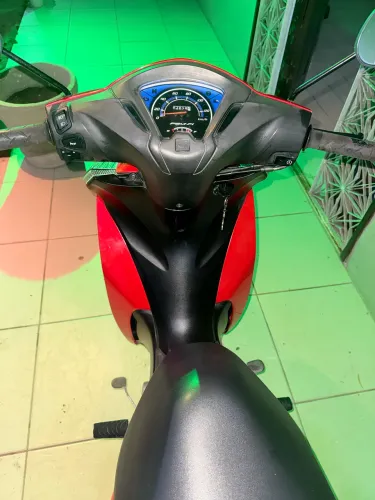 BIZ 110i com 4.650 km rodados 