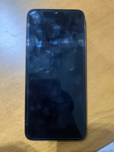 Combo 2 Celulares: Moto G9 Play + Infinix Hot 50i, acompanhando uma capinha pro infinix