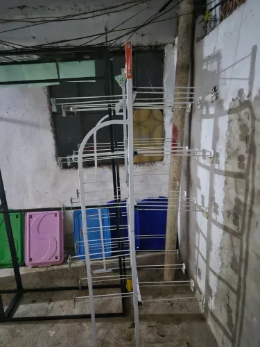 Expositor de havaianas 42 ganchos 20 de um lado 22 do outro,ideal para meio de loja