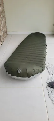 Isolante térmico inflável para barraca Trekking ou camping 