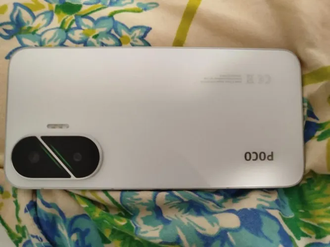 Poco F7