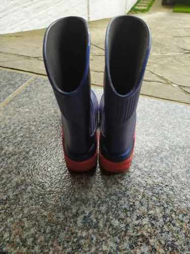 Bota infantil chuva
