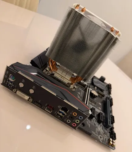 KIT INTEL Z390M + Processador Intel i5-9600K ( Leia a descrição)
