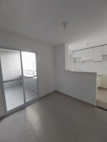 Alugo Apartamento 2 quartos com Varanda, Ar e Modulados Vista dos Lírios